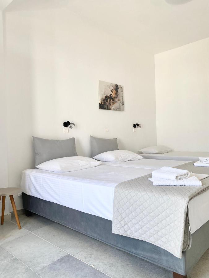Fikas Hotel Naxos City エクステリア 写真