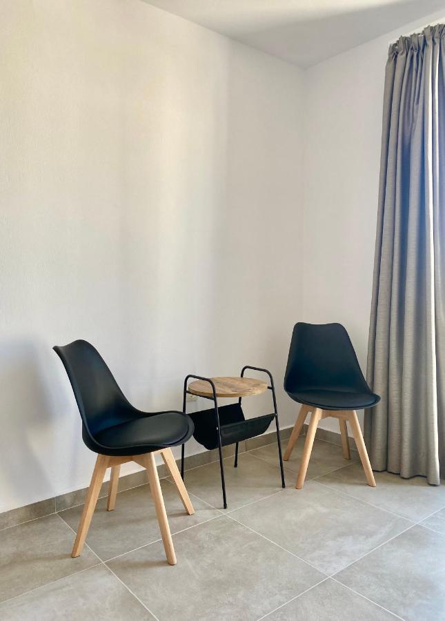 Fikas Hotel Naxos City エクステリア 写真