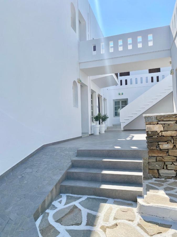 Fikas Hotel Naxos City エクステリア 写真