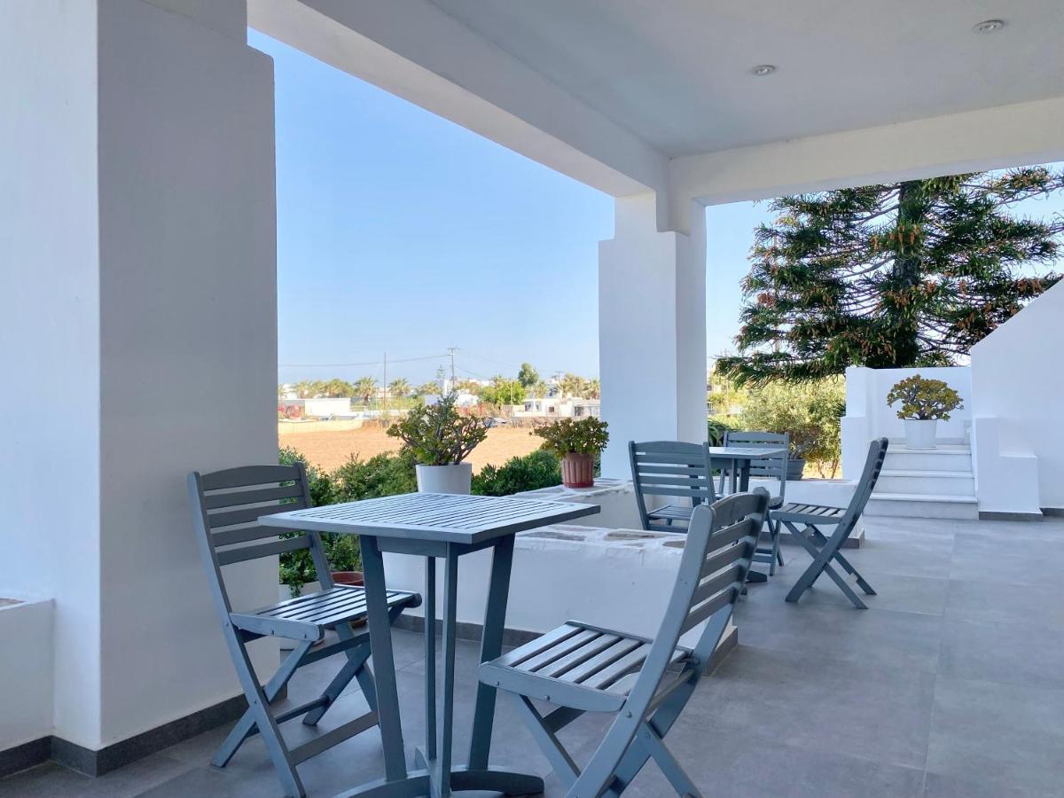 Fikas Hotel Naxos City エクステリア 写真