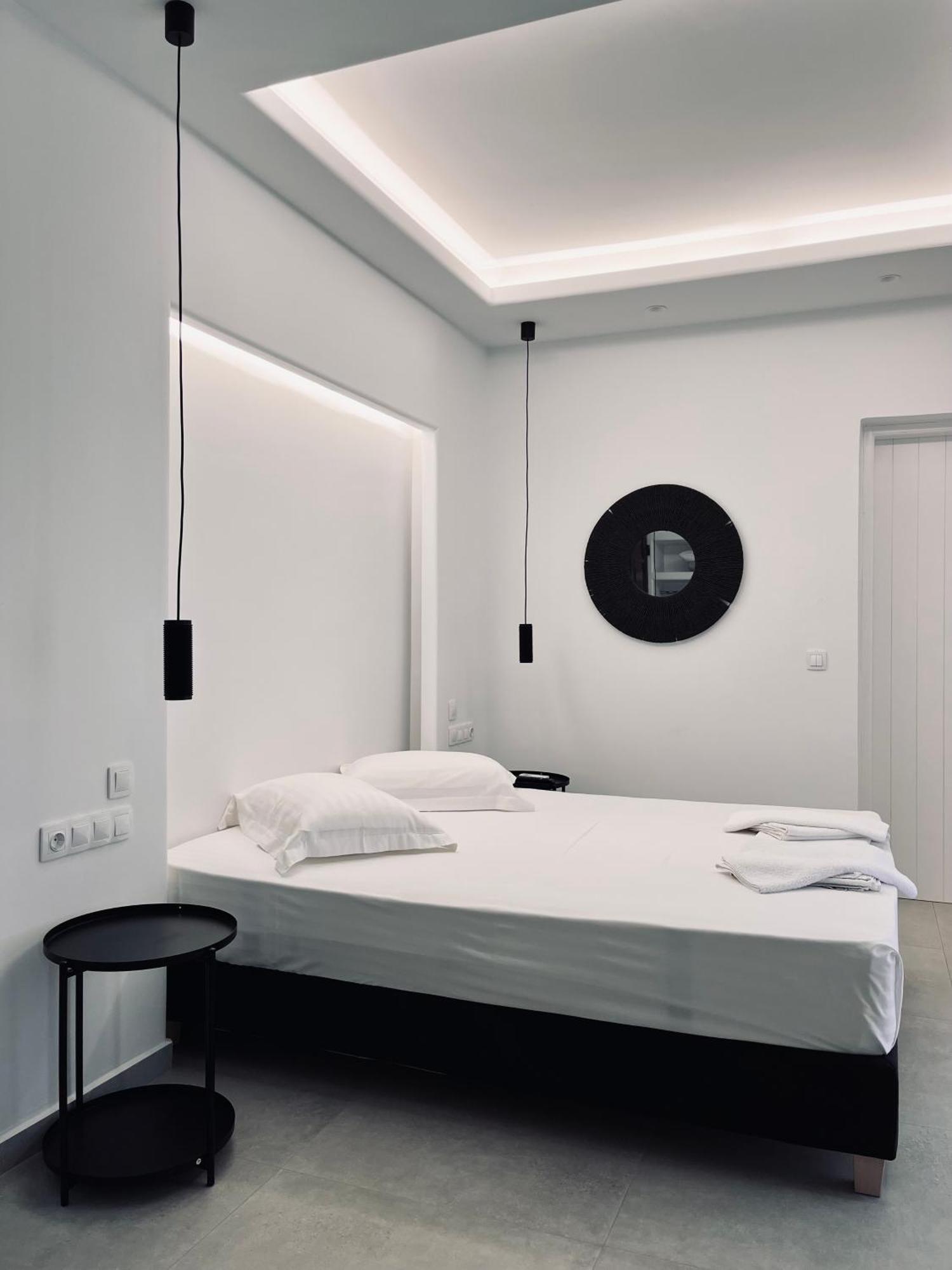 Fikas Hotel Naxos City エクステリア 写真