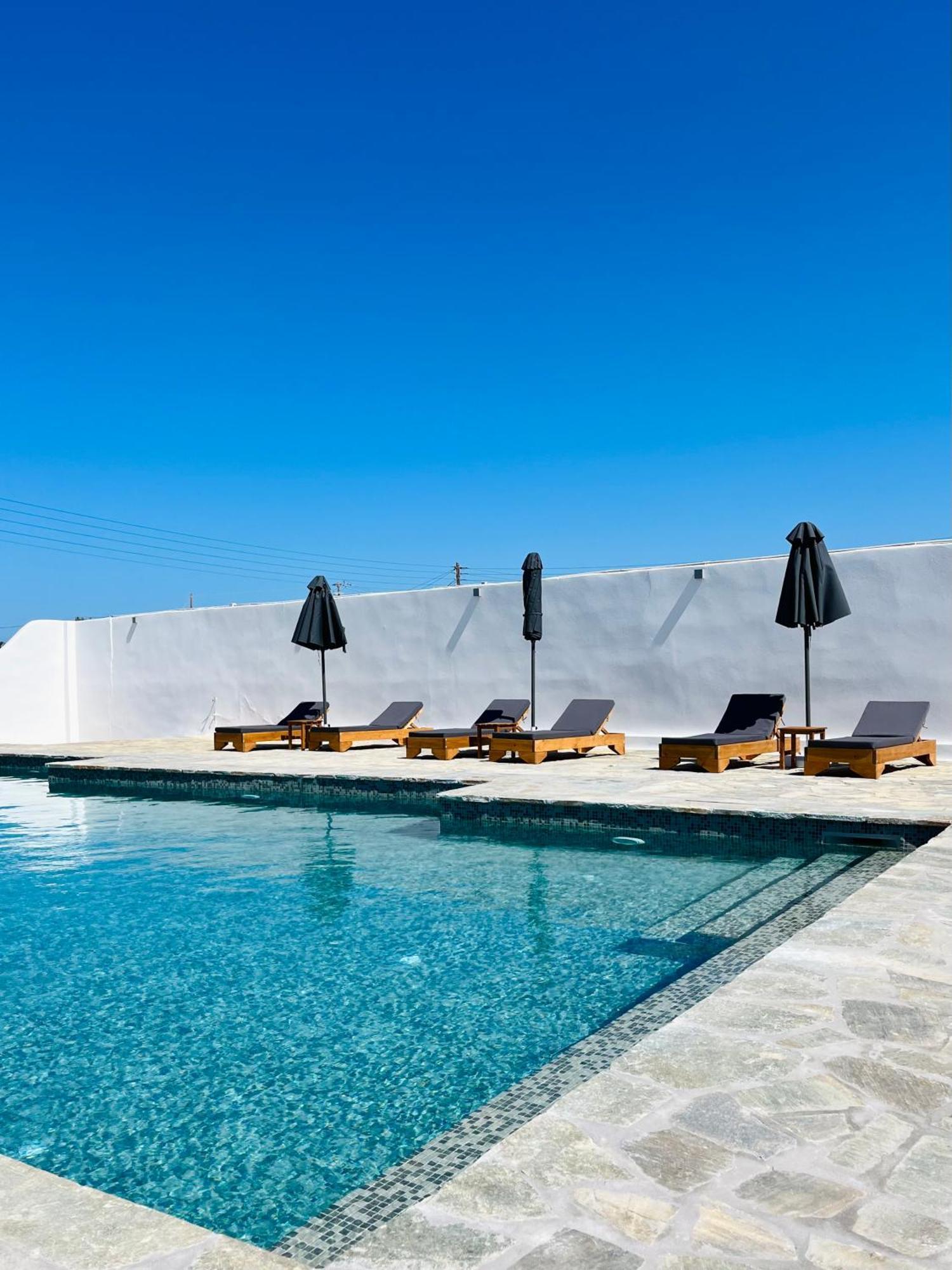 Fikas Hotel Naxos City エクステリア 写真